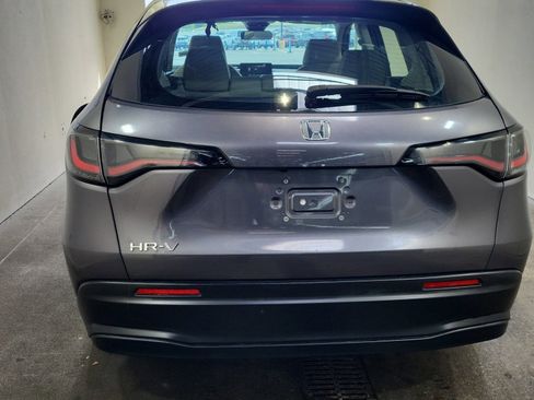 Used 2023 Honda HR-V LX image 2