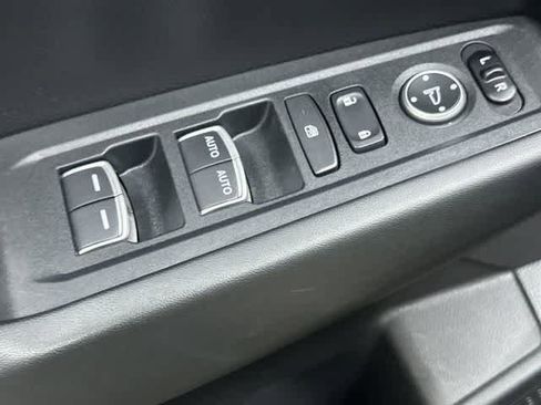 Certified 2023 Honda Accord LX image 19