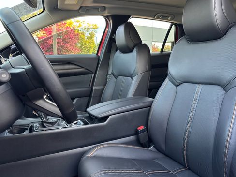 Used 2025 MAZDA CX-50 AWD 2.5 S w/ Premium Plus Pkg image 5