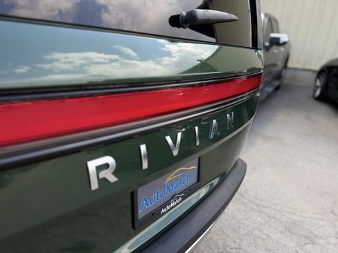 Used 2023 Rivian R1S Adventure AWD/4WD image 40