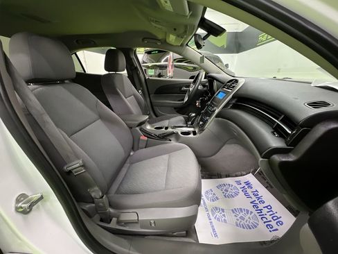 Used 2014 Chevrolet Malibu LS FWD image 28