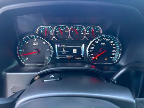 Used 2018 Chevrolet Silverado 1500 LT w/ All Star Edition AWD/4WD image 10