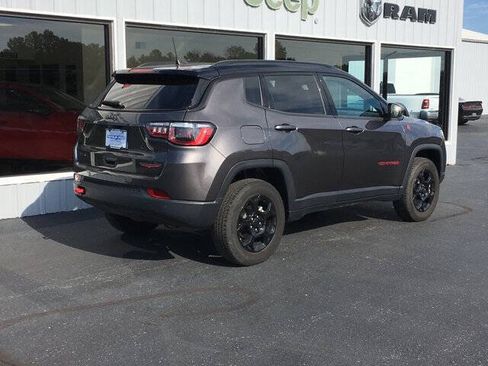 Used 2024 Jeep Compass Trailhawk w/ Sun and Sound Group AWD/4WD image 3