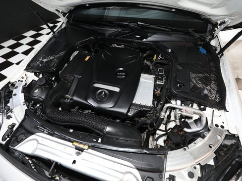 Used 2017 Mercedes-Benz C 300 4MATIC Sedan image 2