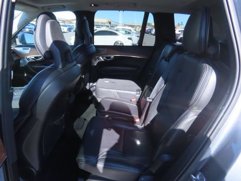 Used 2017 Volvo XC90 T6 Inscription w/ Vision Package AWD/4WD image 11