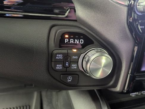 New 2026 RAM 1500 Laramie AWD/4WD image 18