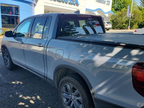 Used 2023 Honda Ridgeline Sport image 4