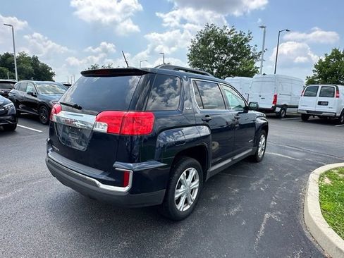 Used 2017 GMC Terrain SLE w/ Convenience Package FWD image 9