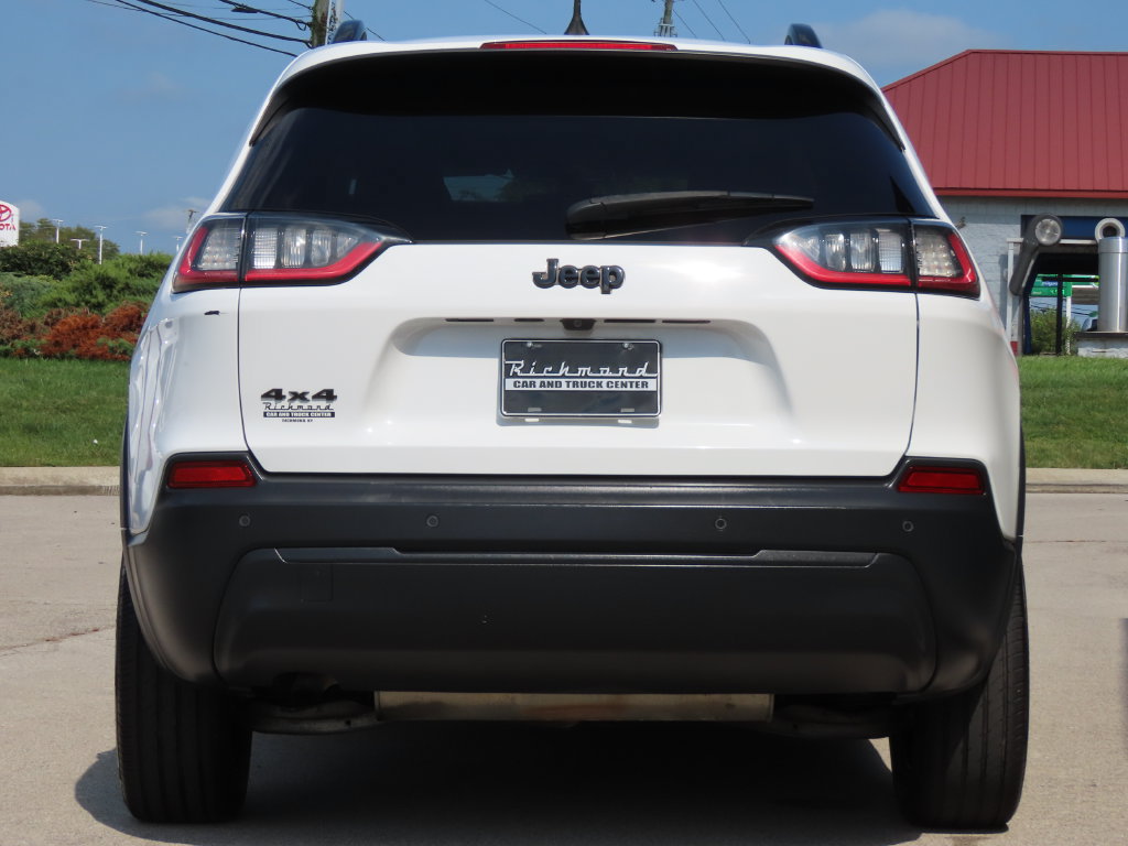 Used 2019 Jeep Cherokee Latitude Plus AWD/4WD image 12