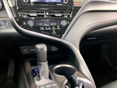 Used 2023 Toyota Camry SE w/ Cold Weather Package AWD/4WD image 8