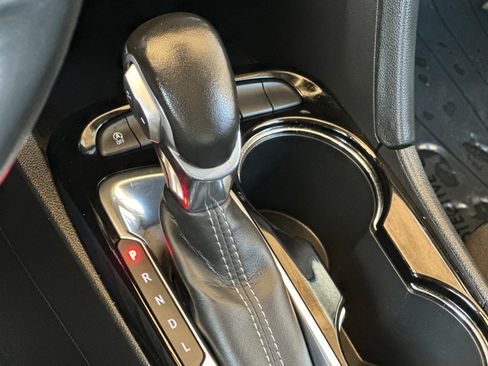 Certified 2022 Buick Encore GX Essence w/ Experience Buick Package image 22