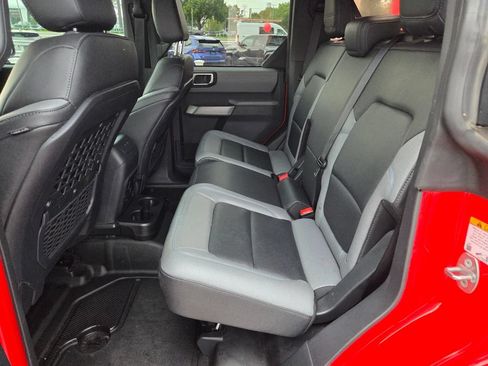 Used 2023 Ford Bronco Black Diamond AWD/4WD image 7