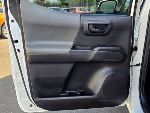 Used 2023 Toyota Tacoma SR AWD/4WD image 42
