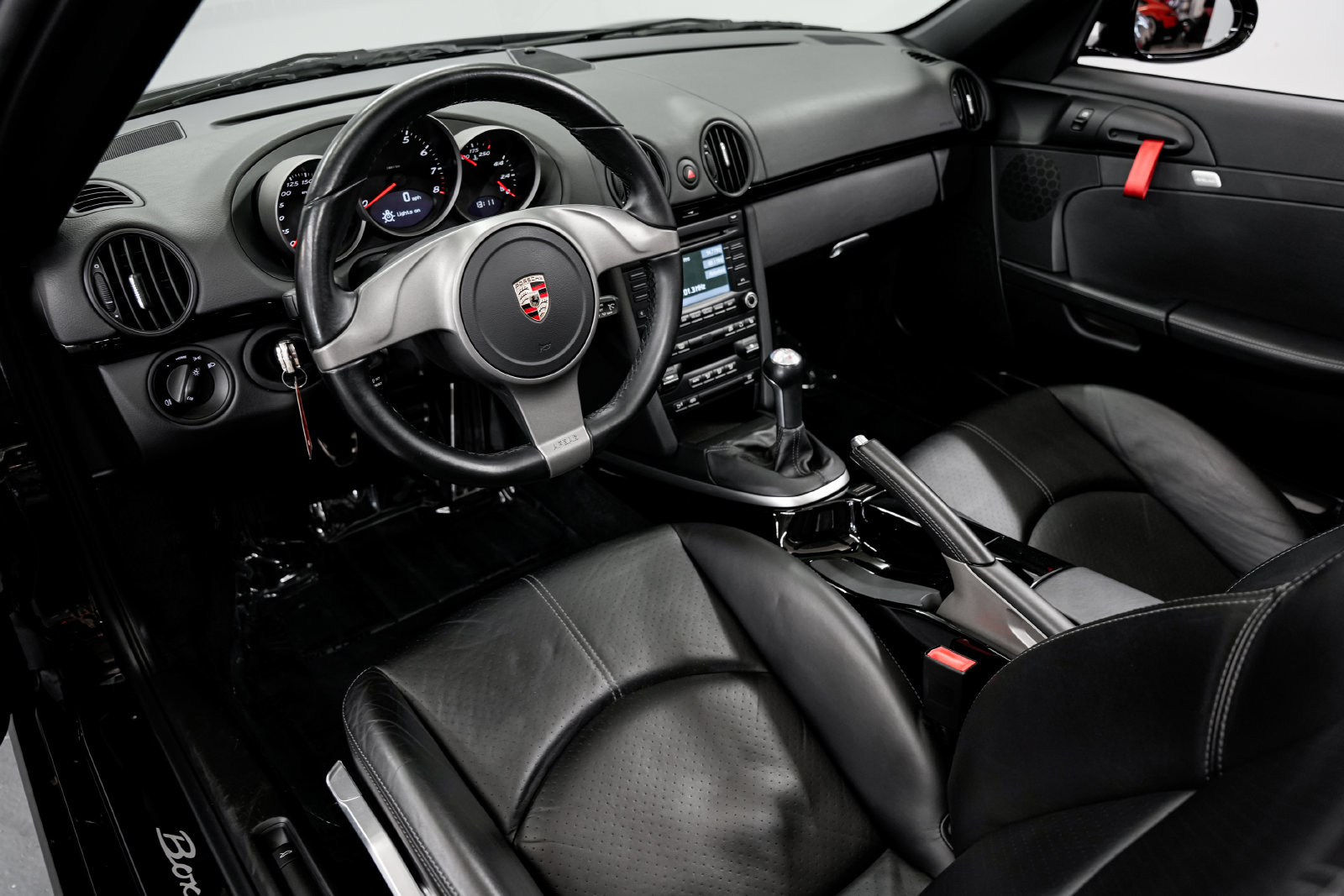 Used 2011 Porsche Boxster Spyder RWD image 9