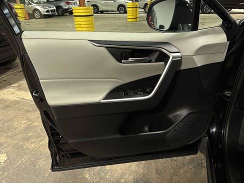 Certified 2023 Toyota RAV4 XLE image 29