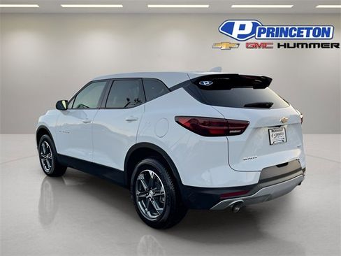 Used 2025 Chevrolet Blazer LT image 6