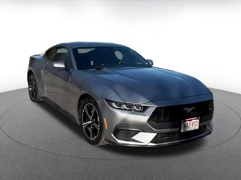 Used 2024 Ford Mustang Premium image 3