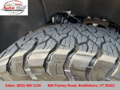 Used 2025 Chevrolet Silverado 3500 LT w/ Trail Boss Package AWD/4WD image 30
