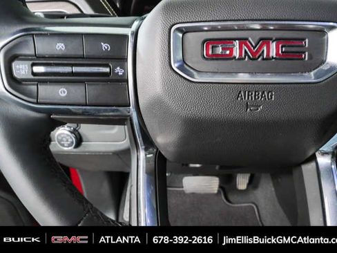 Used 2025 GMC Yukon Elevation AWD/4WD image 10