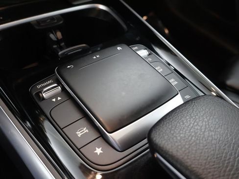 Used 2021 Mercedes-Benz GLB 250 4MATIC w/ Premium Package image 50