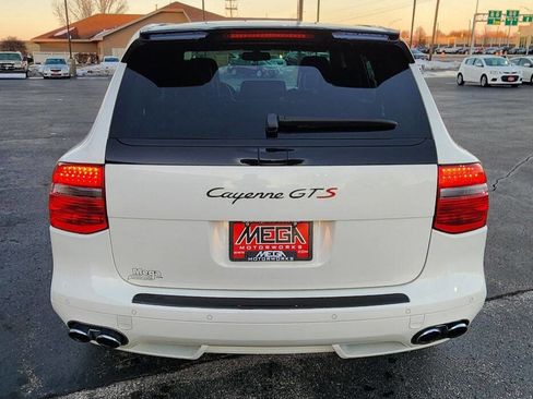 Used 2010 Porsche Cayenne GTS image 16