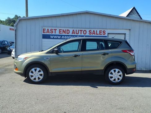 Used 2014 Ford Escape S FWD image 2