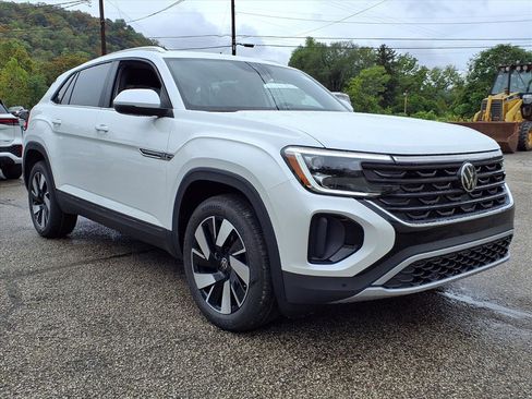 New 2026 Volkswagen Atlas Cross Sport SE image 2