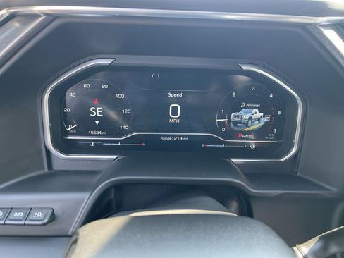 Used 2024 GMC Sierra 2500 Denali Ultimate AWD/4WD image 11