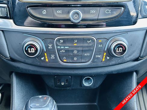 Used 2019 Chevrolet Traverse LT FWD image 4