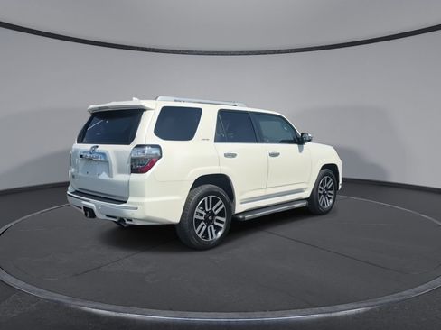 Used 2019 Toyota 4Runner Limited AWD/4WD image 8