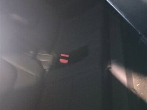 Used 2019 Land Rover Discovery Sport SE image 39