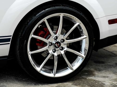 Used 2007 Ford Mustang Shelby GT500 RWD image 44