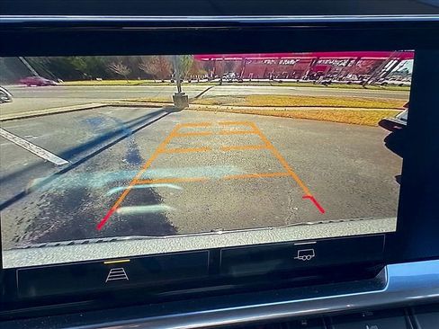 Used 2025 Chevrolet Silverado 1500 LT image 19