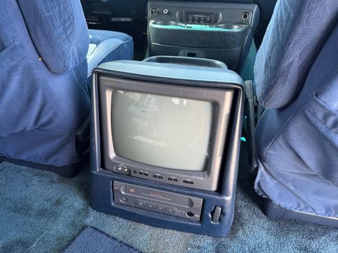 Used 1999 GMC Savana 1500 RWD image 15