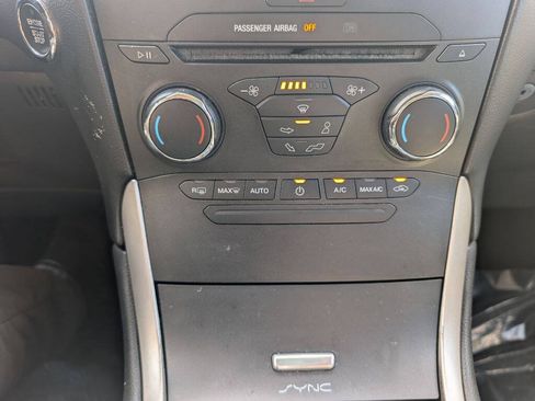Used 2015 Ford Edge SEL AWD/4WD image 37