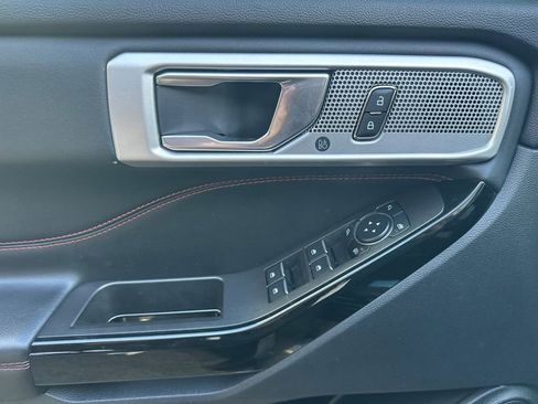 Certified 2023 Ford Explorer ST-Line w/ Class IV Trailer Tow Package image 13