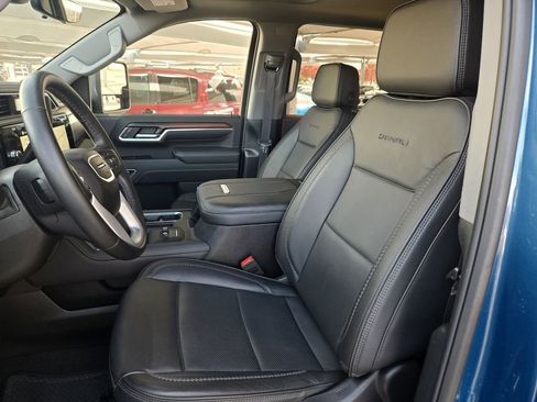 Used 2025 GMC Sierra 2500 Denali w/ Denali Reserve Package image 27