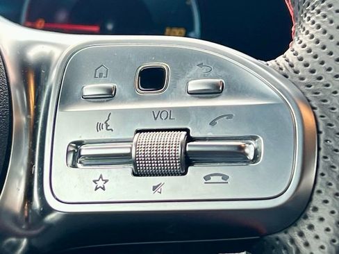 Certified 2023 Mercedes-Benz EQB 300 4MATIC image 34