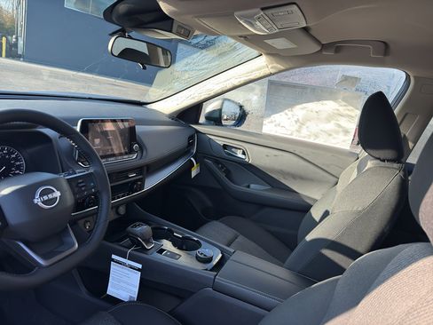 New 2026 Nissan Rogue SV image 25