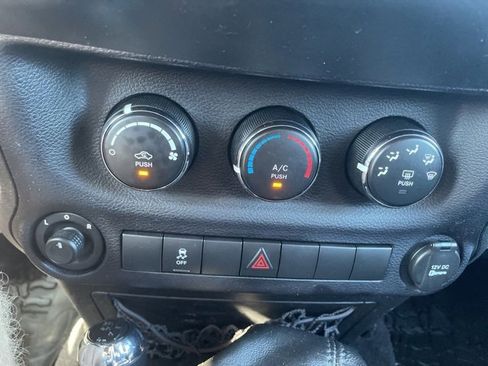 Used 2016 Jeep Wrangler Unlimited Sport w/ Quick Order Package 23S image 18