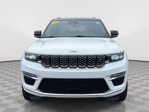 Used 2024 Jeep Grand Cherokee Summit image 2