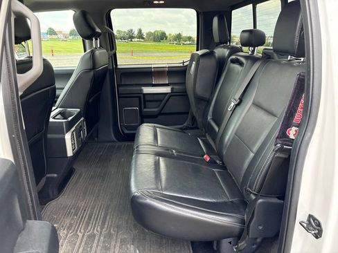 Used 2016 Ford F150 Lariat w/ Equipment Group 502A Luxury AWD/4WD image 15