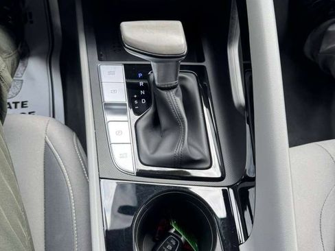 Used 2023 Hyundai Elantra SEL w/ Convenience Package FWD image 25