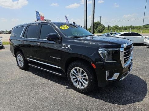 Used 2022 GMC Yukon SLT w/ SLT Luxury Package AWD/4WD image 10