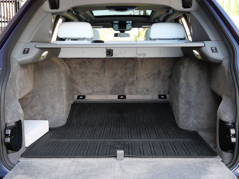 Used 2023 Rolls-Royce Cullinan w/ Cullinan Package AWD/4WD image 30