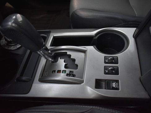 Used 2015 Toyota 4Runner SR5 Premium AWD/4WD image 32