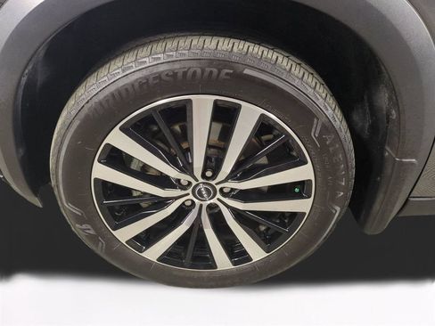 Used 2024 Nissan Pathfinder Platinum AWD/4WD image 11