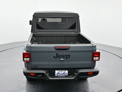 New 2026 Jeep Gladiator Sport AWD/4WD image 32