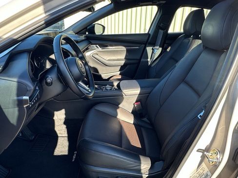 Certified 2025 MAZDA MAZDA3 Hatchback w/Premium Plus Pkg image 5