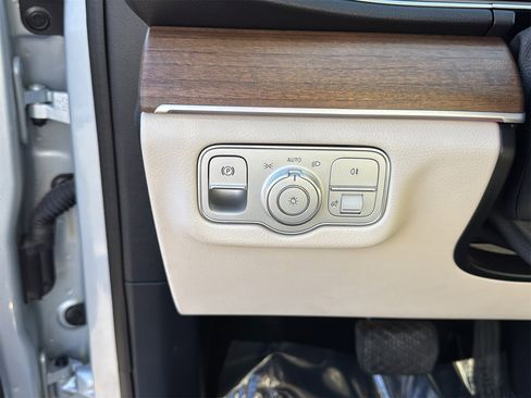 Certified 2024 Mercedes-Benz GLE 450 4MATIC image 22